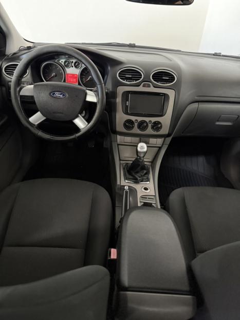 FORD Focus Hatch 1.6 4P, Foto 8