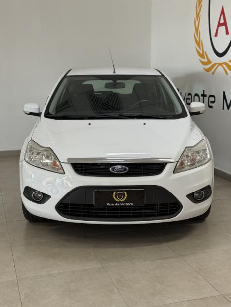 FORD Focus Hatch 1.6 4P, Foto 2