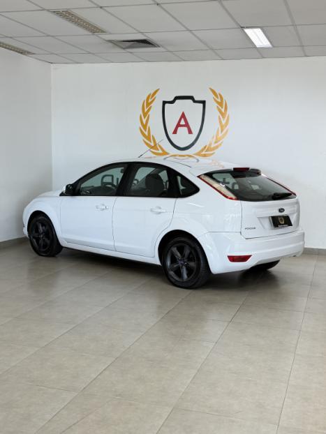 FORD Focus Hatch 1.6 4P, Foto 8