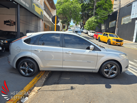 FORD Focus Hatch 1.6 16V 4P SE FLEX, Foto 6