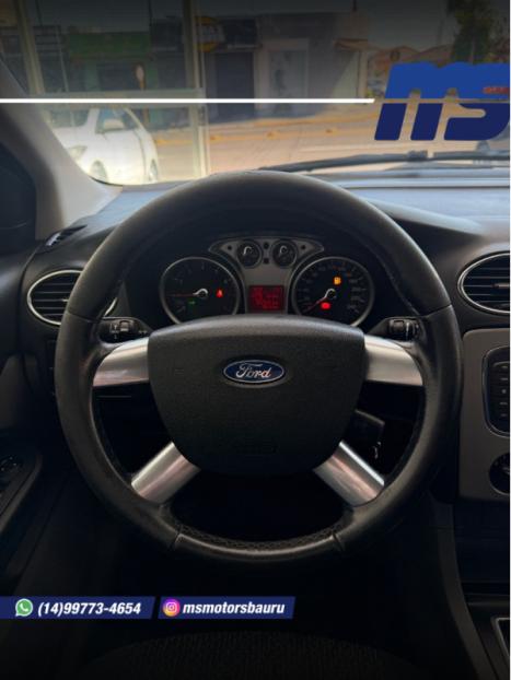 FORD Focus Hatch 1.6 16V 4P FLEX GL, Foto 9