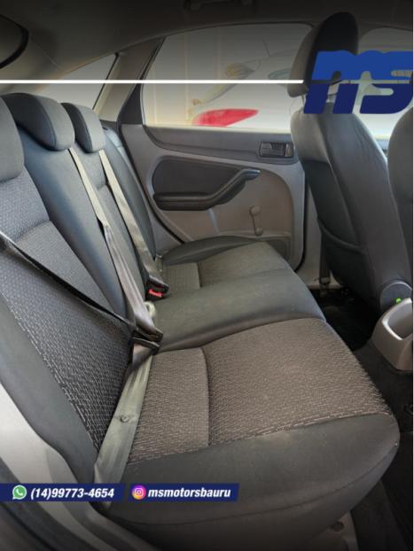 FORD Focus Hatch 1.6 16V 4P FLEX GL, Foto 10