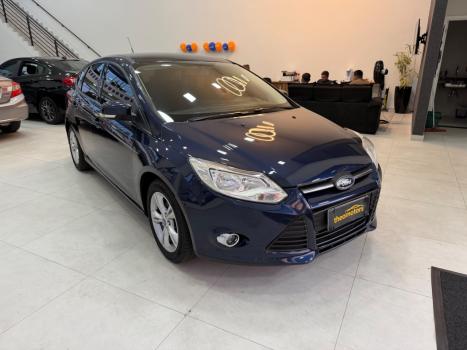 FORD Focus Hatch 1.6 16V 4P SE FLEX, Foto 2