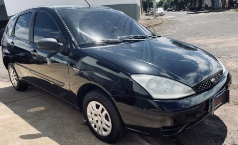 FORD Focus Hatch 1.6 4P, Foto 3