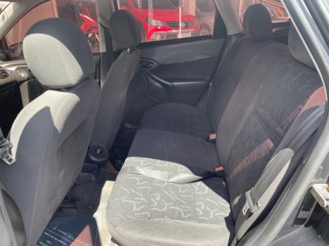 FORD Focus Hatch 1.6 4P, Foto 8