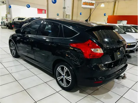 FORD Focus Hatch 1.6 4P, Foto 3
