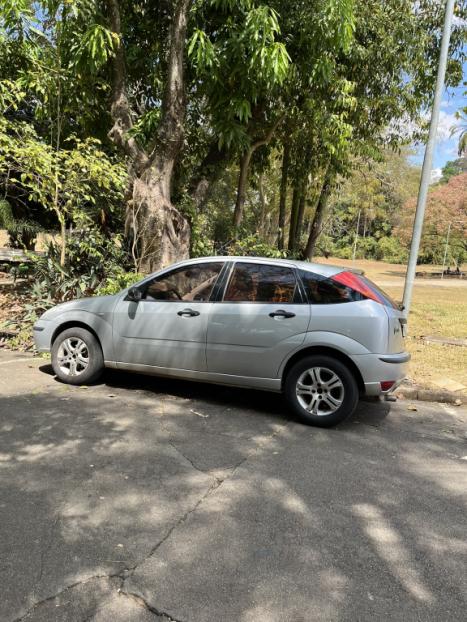 FORD Focus Hatch 1.6 4P, Foto 2