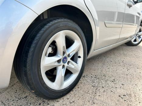 FORD Focus Hatch 1.6 4P GLX, Foto 5