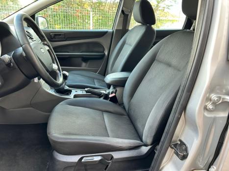 FORD Focus Hatch 1.6 4P GLX, Foto 10