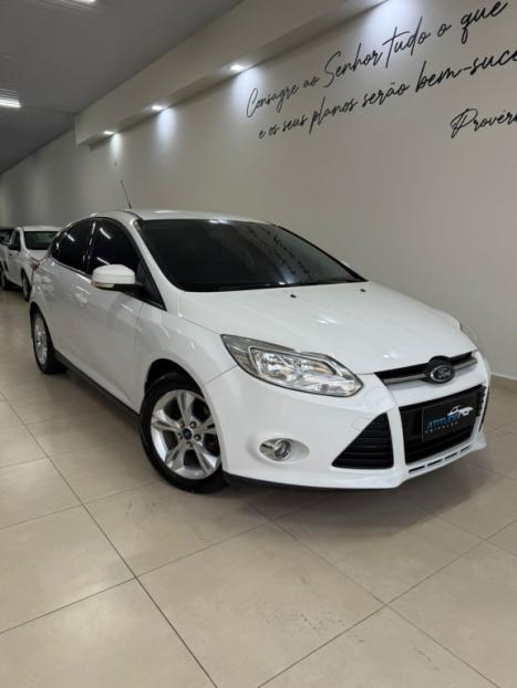 FORD Focus Hatch 1.6 16V 4P FLEX SE POWERSHIFT AUTOM�TICO, Foto 1