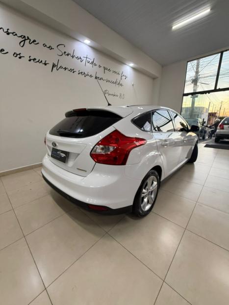 FORD Focus Hatch 1.6 16V 4P FLEX SE POWERSHIFT AUTOM�TICO, Foto 6