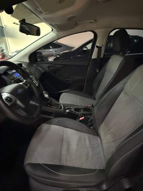 FORD Focus Hatch 1.6 16V 4P FLEX SE POWERSHIFT AUTOM�TICO, Foto 12