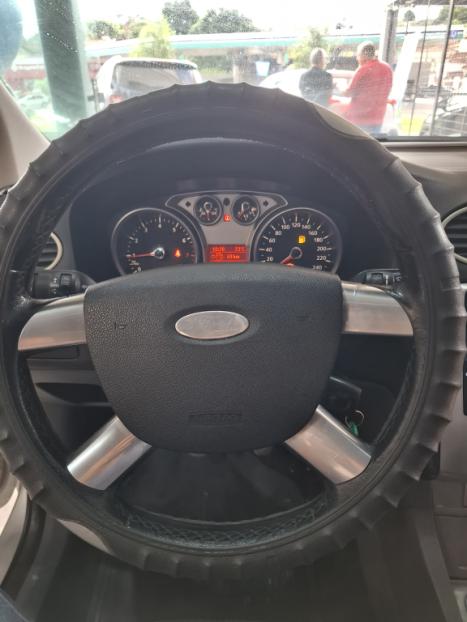 FORD Focus Hatch 1.6 4P GLX FLEX, Foto 16