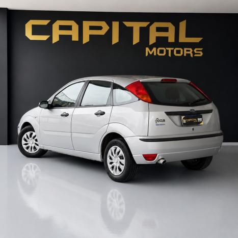 FORD Focus Hatch 1.6 4P GLX, Foto 4