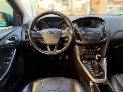 FORD Focus Hatch 1.6 16V 4P SE PLUS FLEX, Foto 9