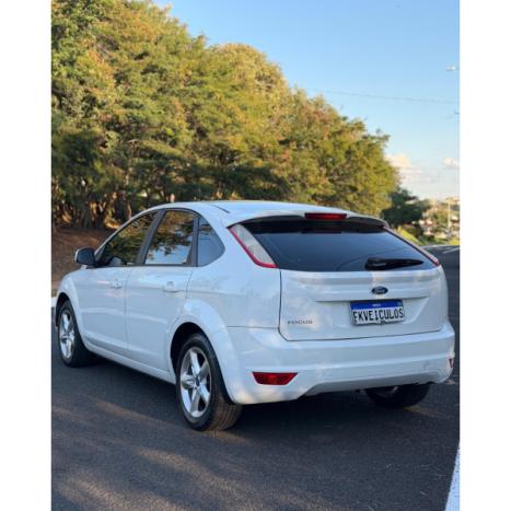 FORD Focus Hatch 1.6 16V 4P SE FLEX, Foto 3