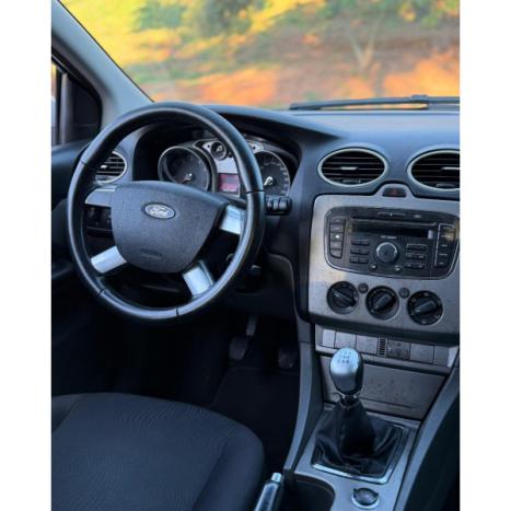 FORD Focus Hatch 1.6 16V 4P SE FLEX, Foto 7