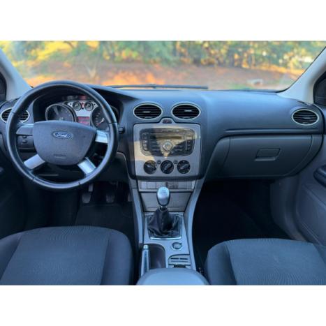 FORD Focus Hatch 1.6 16V 4P SE FLEX, Foto 8