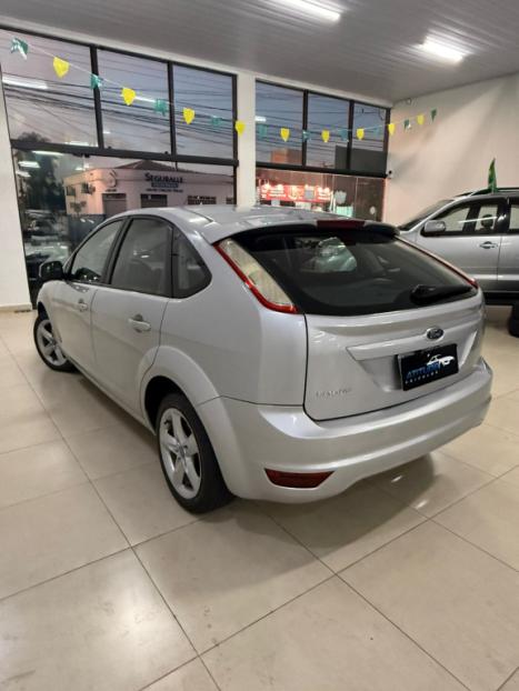 FORD Focus Hatch 1.6 16V 4P SE PLUS FLEX, Foto 5