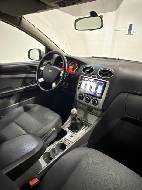 FORD Focus Hatch 1.6 16V 4P SE PLUS FLEX, Foto 10