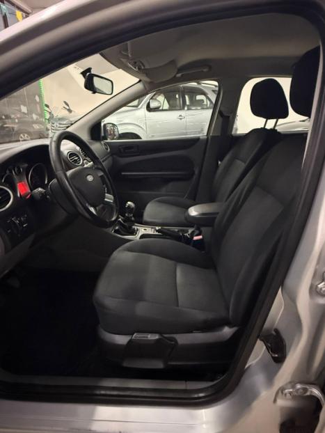 FORD Focus Hatch 1.6 16V 4P SE PLUS FLEX, Foto 11
