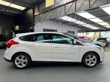 FORD Focus Hatch 1.6 16V 4P SE FLEX, Foto 14