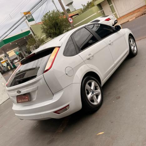 FORD Focus Hatch 1.6 4P, Foto 3