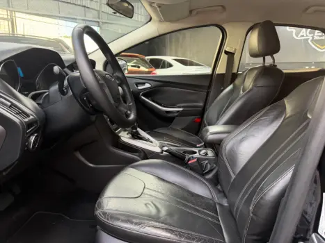 FORD Focus Hatch 1.6 16V 4P FLEX SE POWERSHIFT AUTOM�TICO, Foto 11