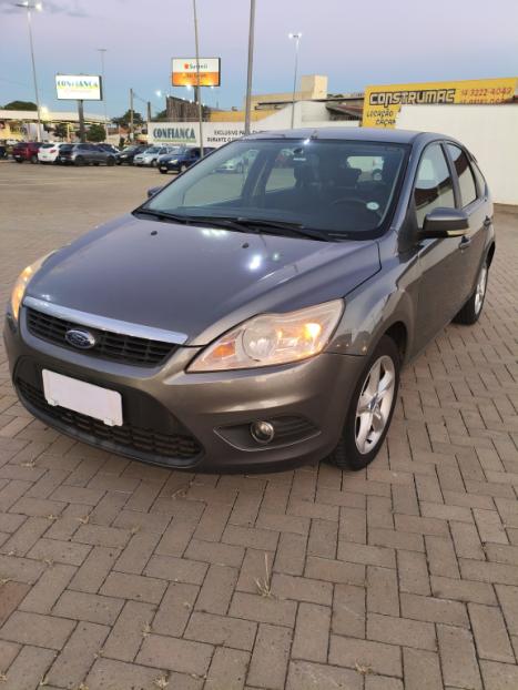FORD Focus Hatch 1.6 4P GLX, Foto 3
