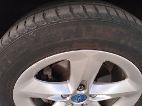 FORD Focus Hatch 1.6 4P GLX, Foto 6