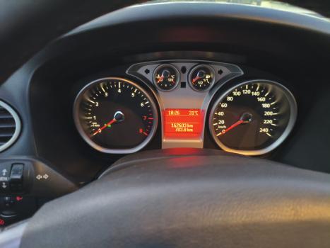 FORD Focus Hatch 1.6 4P GLX, Foto 7