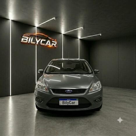 FORD Focus Hatch 1.6 4P GLX, Foto 1