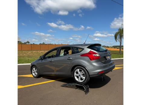 FORD Focus Hatch 1.6 4P, Foto 6