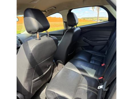 FORD Focus Hatch 1.6 4P, Foto 7