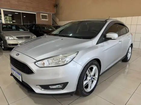 FORD Focus Hatch 1.6 16V 4P SE FLEX, Foto 6