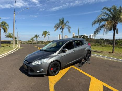 FORD Focus Hatch 1.6 4P, Foto 1