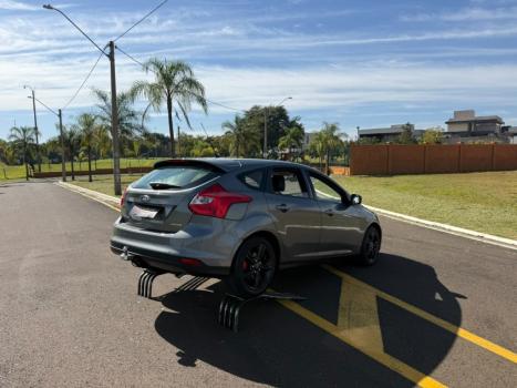 FORD Focus Hatch 1.6 4P, Foto 4