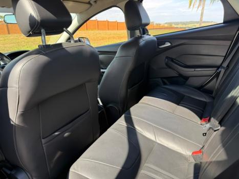 FORD Focus Hatch 1.6 4P, Foto 7