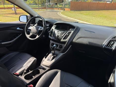 FORD Focus Hatch 1.6 4P, Foto 8
