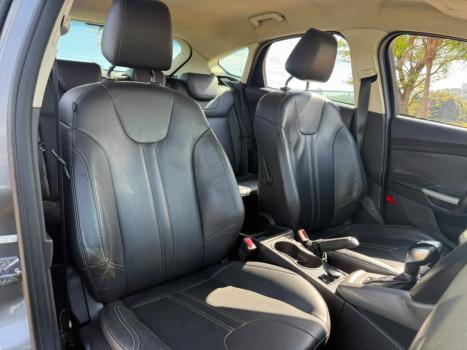 FORD Focus Hatch 1.6 4P, Foto 10