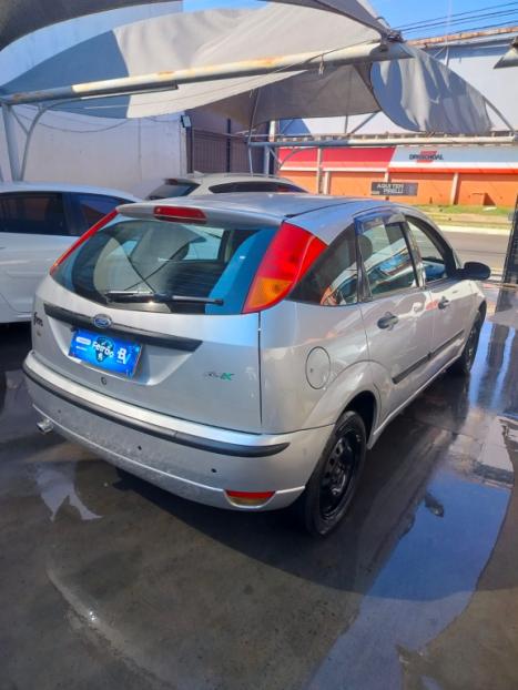 FORD Focus Hatch 1.6 4P FLEX GL, Foto 6
