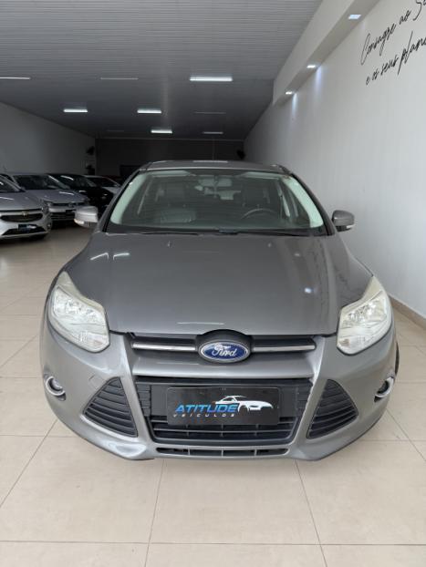 FORD Focus Hatch 1.6 16V 4P SE PLUS FLEX, Foto 5