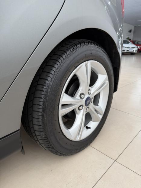 FORD Focus Hatch 1.6 16V 4P SE PLUS FLEX, Foto 7