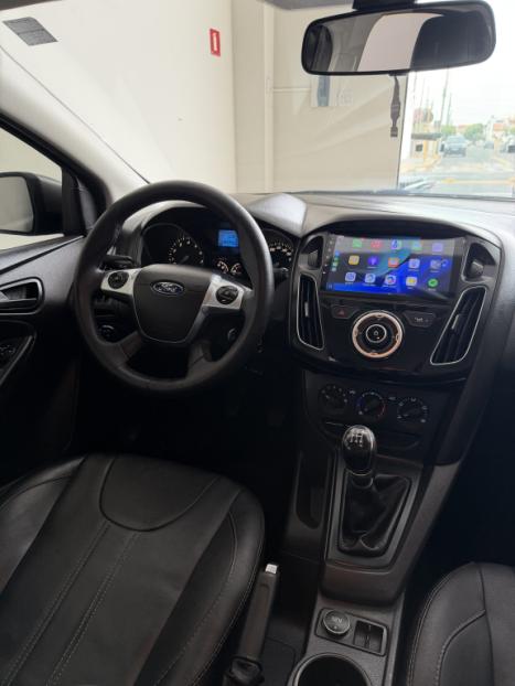 FORD Focus Hatch 1.6 16V 4P SE PLUS FLEX, Foto 11
