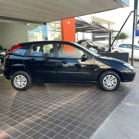 FORD Focus Hatch 1.6 4P FLEX GL, Foto 3