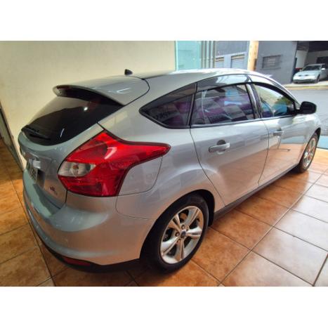 FORD Focus Hatch 1.6 16V 4P SE PLUS FLEX, Foto 3