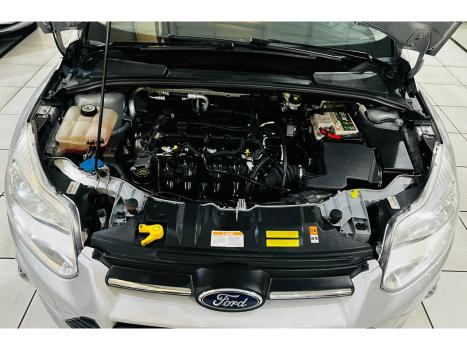 FORD Focus Hatch 1.6 16V 4P SE FLEX, Foto 8