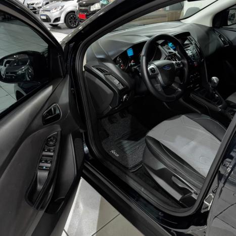 FORD Focus Hatch 1.6 16V 4P SE PLUS FLEX, Foto 8