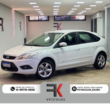 FORD Focus Hatch 1.6 16V 4P SE PLUS FLEX, Foto 1