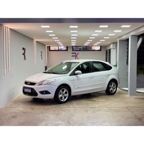 FORD Focus Hatch 1.6 16V 4P SE PLUS FLEX, Foto 2
